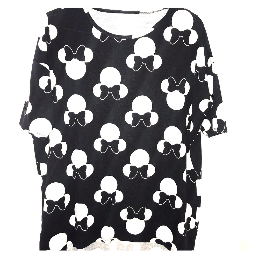LuLaRoe Disney Minnie Mouse T-shirt.